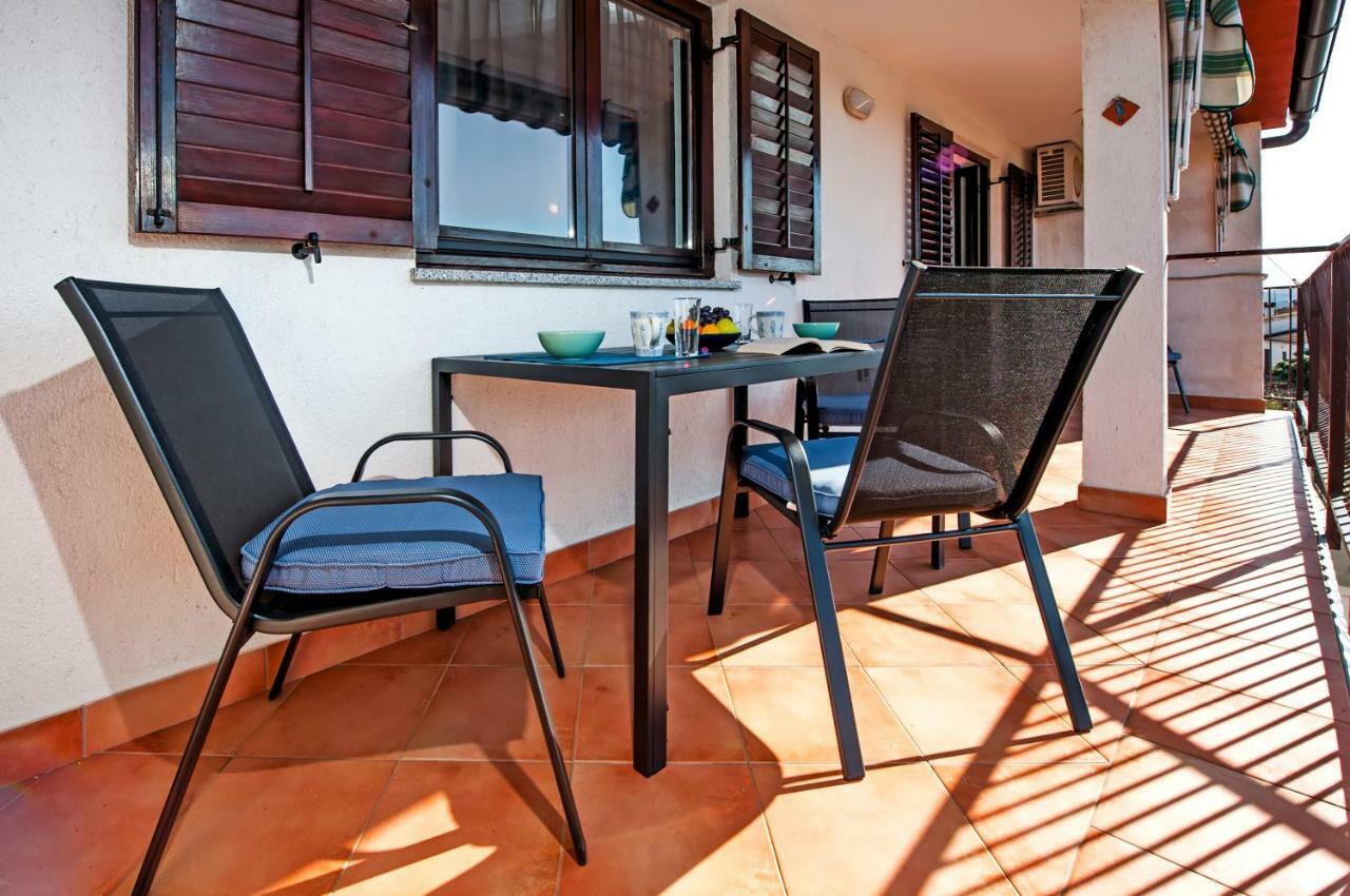 Apartment Bora โรวีน ภายนอก รูปภาพ